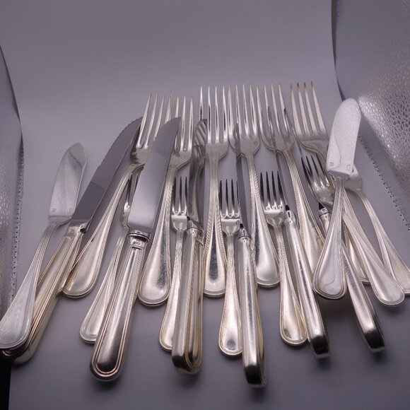 Set of Oneida Sant Andrea Bellini Forks Knives Cocktail Forks & Butter Spreaders - Picture 1 of 16